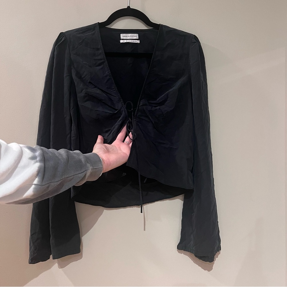 Urban Outfitters Black Long Sleeve Top - Picture 2 of 5